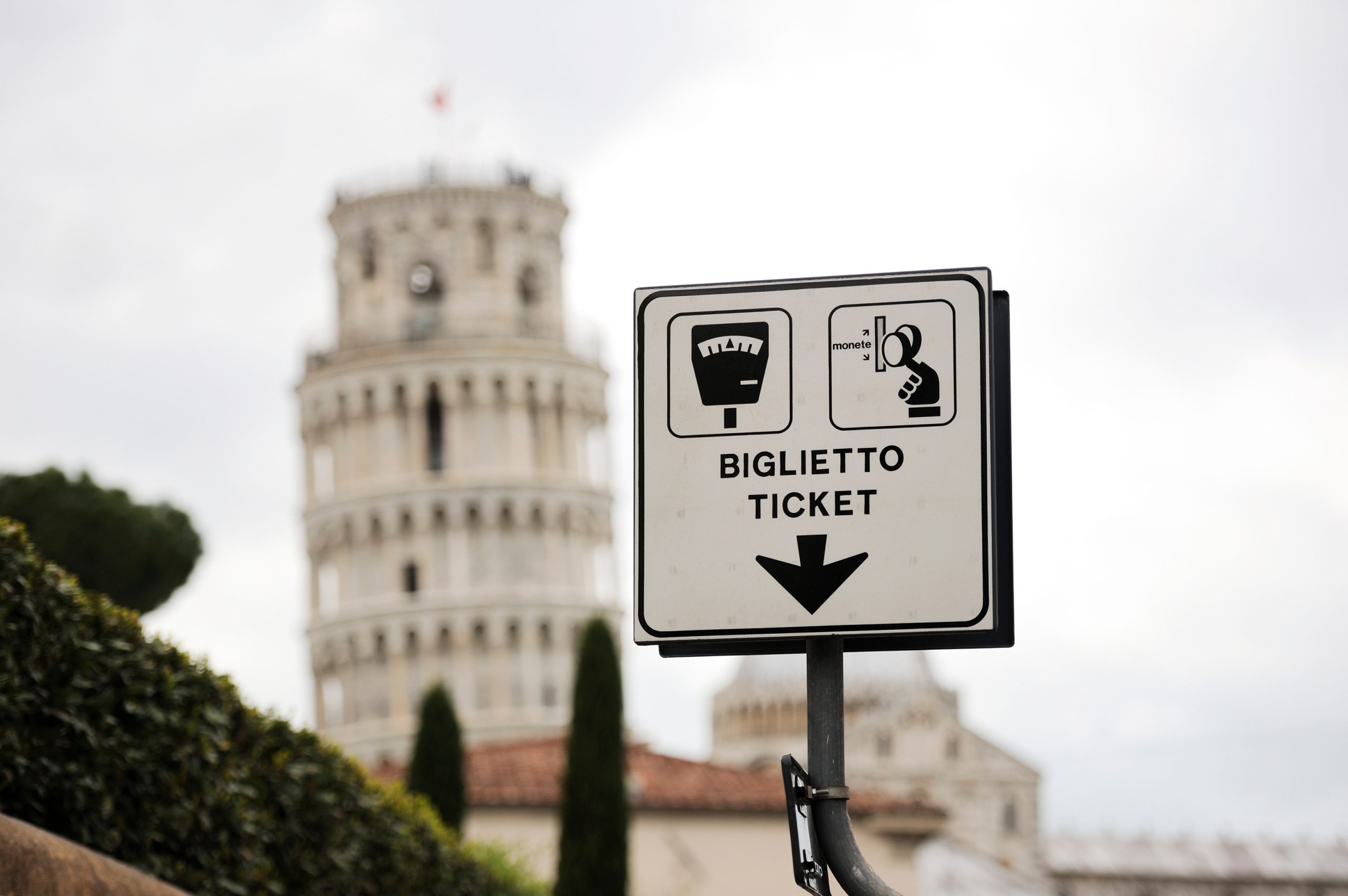 Tower of Pisa by night