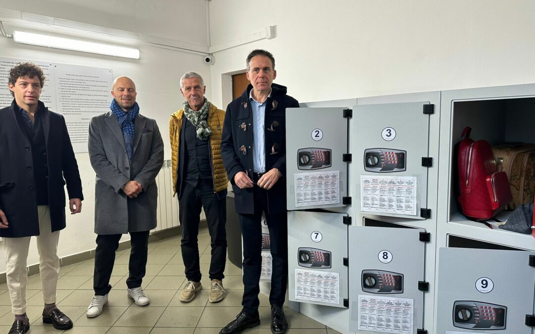 Area turistica, deposito bagagli ai parcheggi di via Cammeo e via Piave